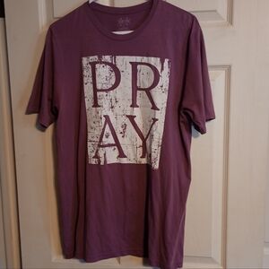 Purple Graphic TexasTrue T-Shirt Pray Size Large